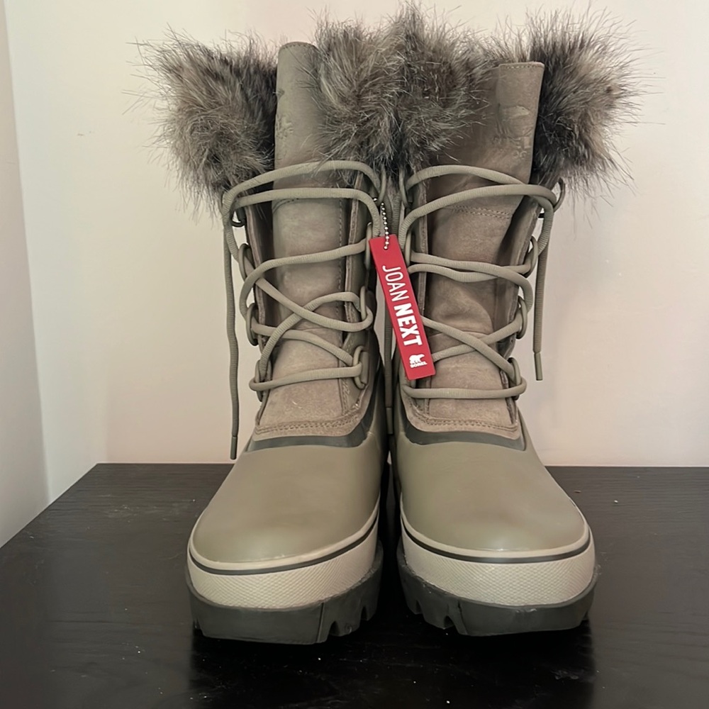 Women’s sorel waterproof snow boots